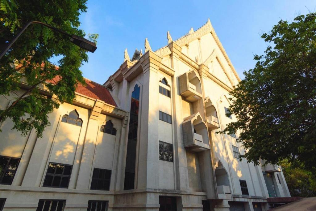 5 Diamond Hotel Bangkok Exterior photo